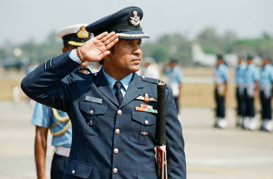 10 भारतीय पुरुष क्रिकेटर्स और उनके सरकारी पद