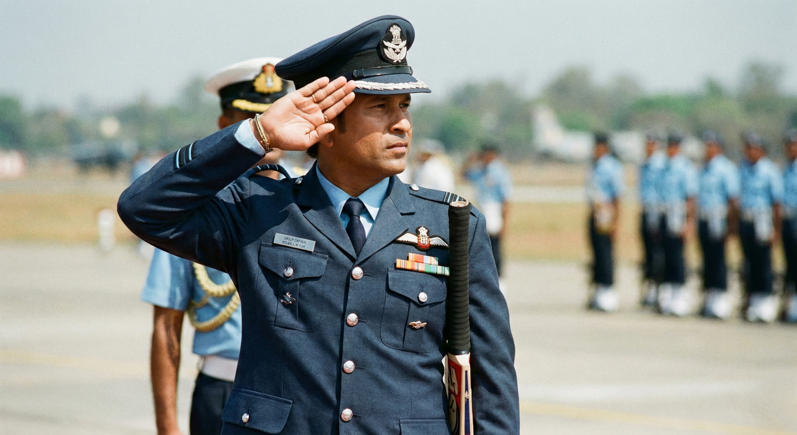 10 भारतीय पुरुष क्रिकेटर्स और उनके सरकारी पद