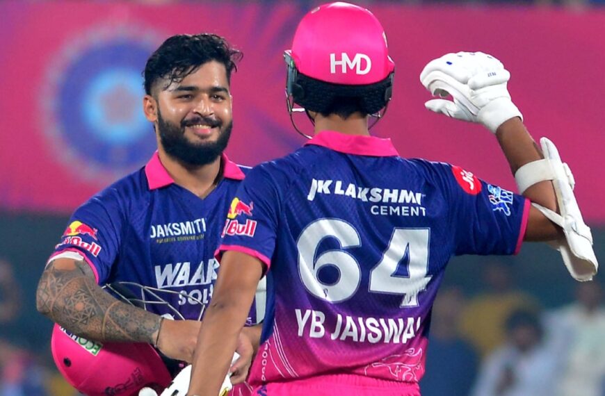 IPL 2026: सूर्यवंशी ने 15 गेंदों पर ठोका अर्धशतक, RR ने अपने पहले मैच&hellip;