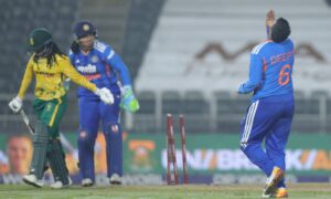 IND vs SA: दीप्ति का पहला ‘पंजा’ भारत&hellip;