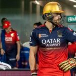 RCB के लिए बुरी खबर, दिल्ली के खिलाफ नहीं खेलेंगे तूफानी बैटर
