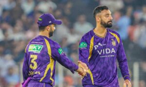 KKR के स्पिनर चक्रवर्ती ने रचा इतिहास, IPL&hellip;